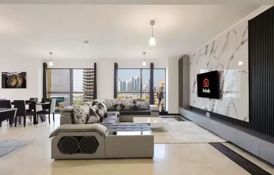 Luxury 3-Bedroom Apartment Near JBR Open Beach – Perfect for Your Holiday Stay! 🌊☀️