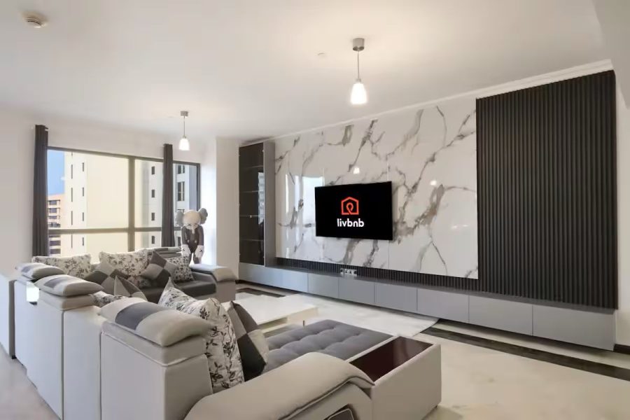 Luxury 3-Bedroom Apartment Near JBR Open Beach – Perfect for Your Holiday Stay! 🌊☀️