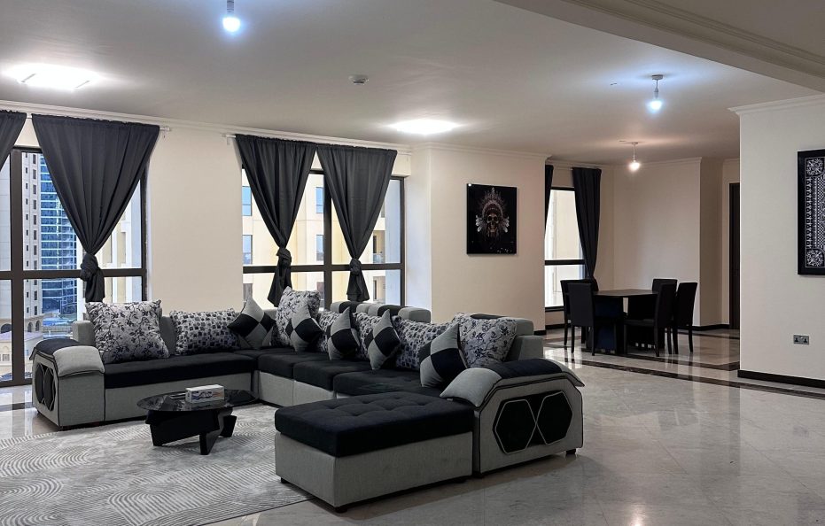 Luxury 3-Bedroom Apartment Near JBR Open Beach – Perfect for Your Holiday Stay! 🌊☀️