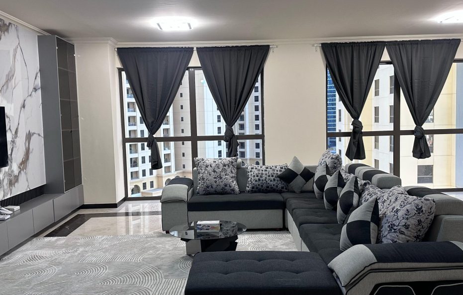 Luxury 3-Bedroom Apartment Near JBR Open Beach – Perfect for Your Holiday Stay! 🌊☀️
